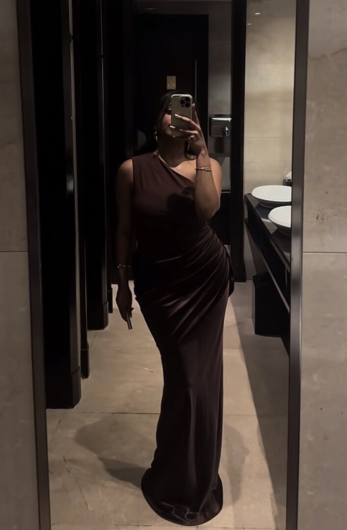 Ella One-Shoulder Maxi Dress - Elegant Occasion Dress for Women - Image 4