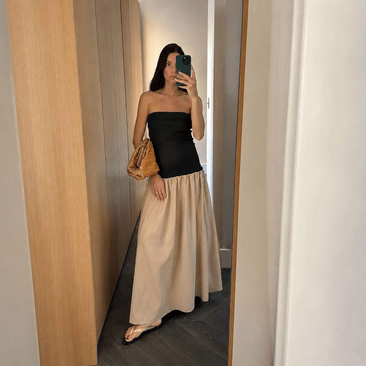 Hannah Contrast Honor Maxi Dress - Elegant Occasion Dress for Women - Image 3