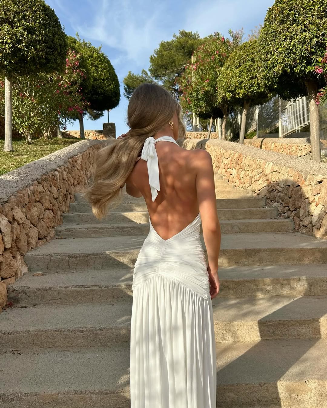 Carlyn Halter Neck Maxi Dress - Plunging Neck Sleeveless Dress - Image 3