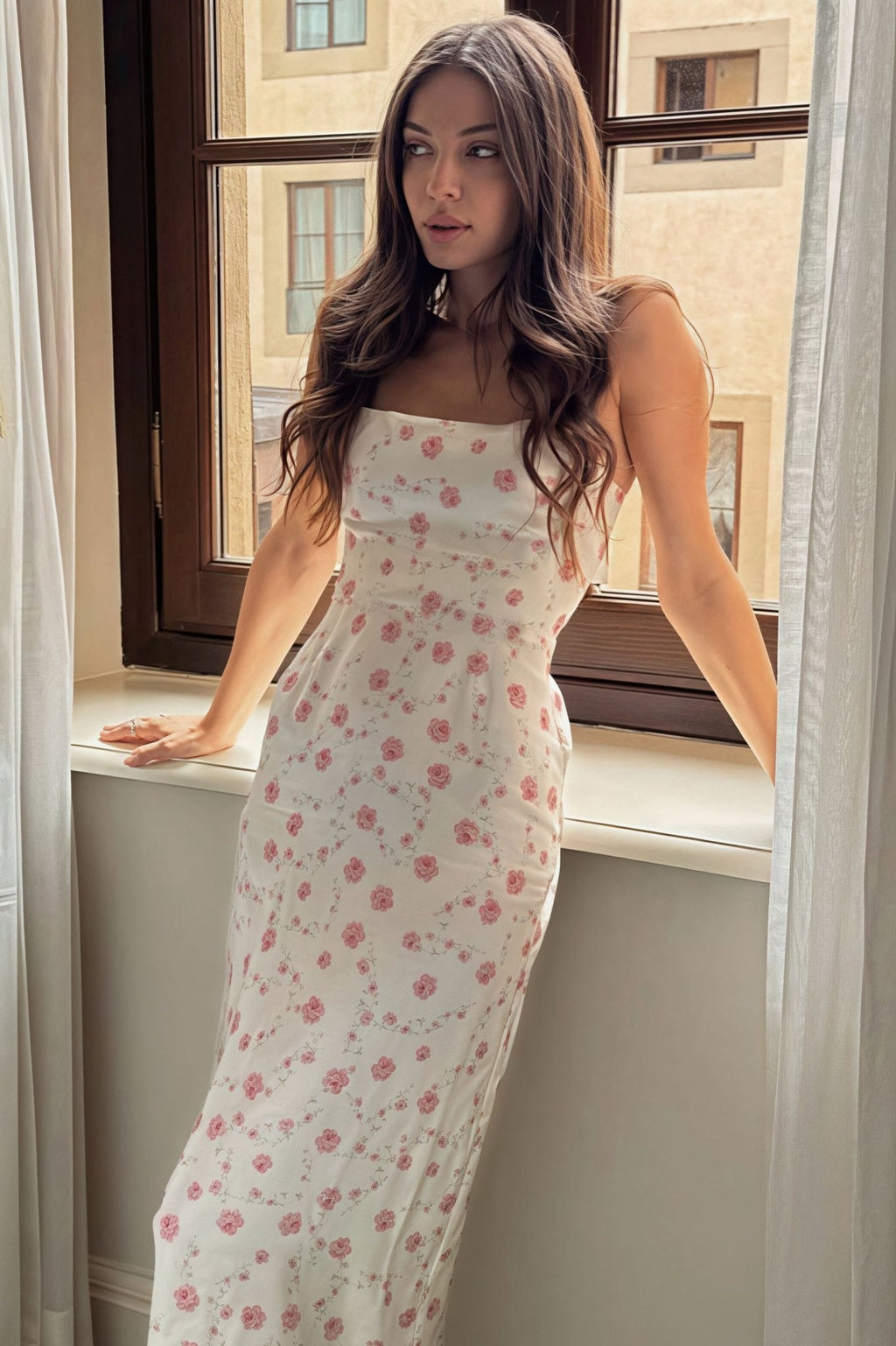 Darlene Floral Bodycon Midi Dress - Elegant Occasion Dress for Women - Image 3