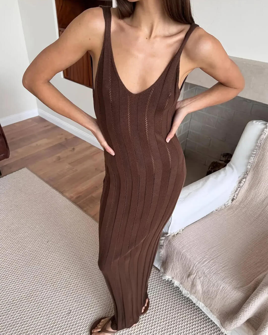 Frida Backless Maxi Dress - Elegant Occasion Dress for Women
