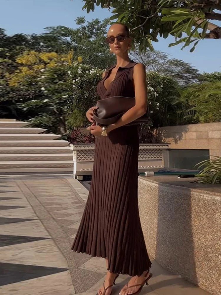 Lise Sleeveless Knitted Pleated Maxi Dress - Elegant Occasion Dress for Women - Image 4