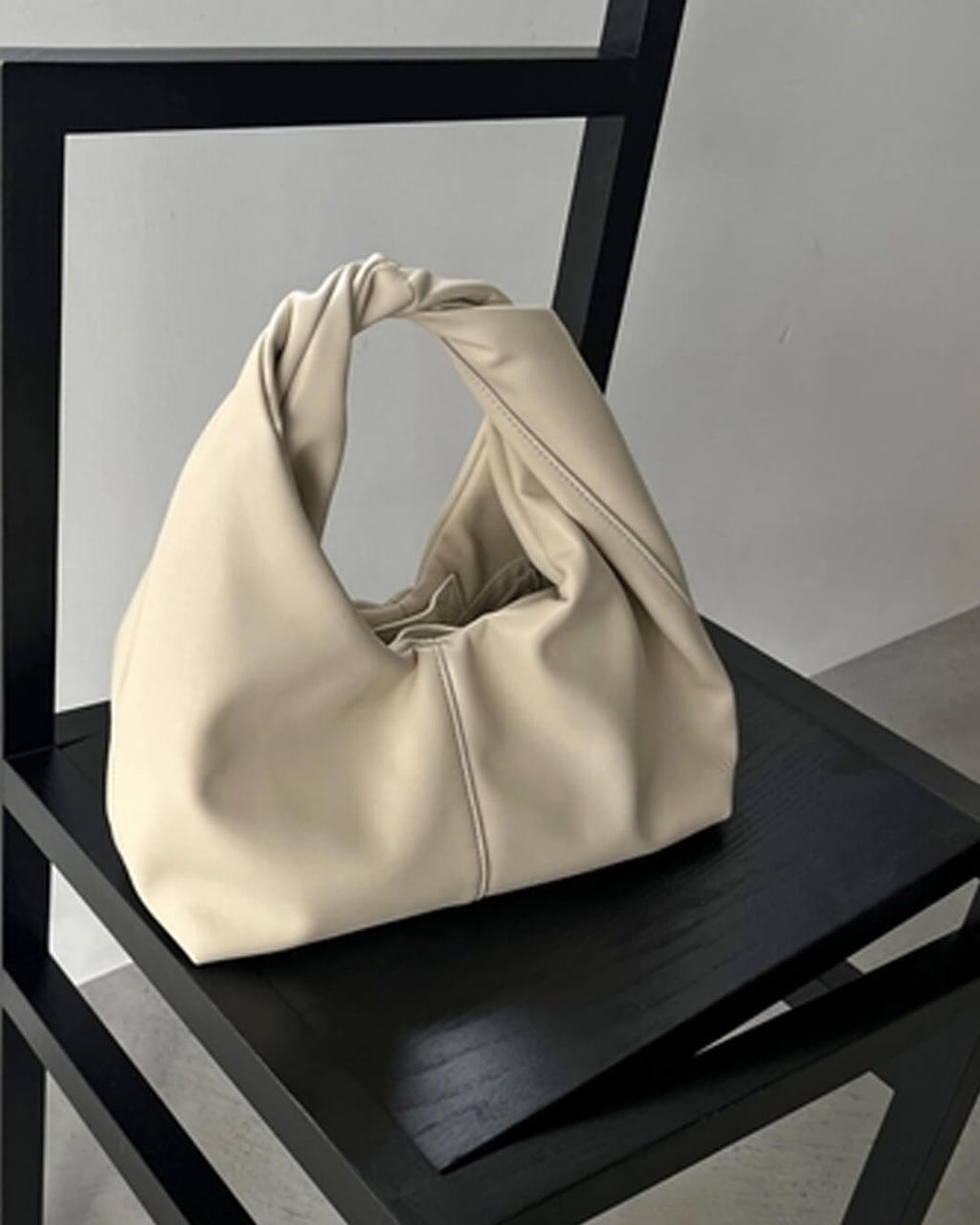 Gelyn Twist Square Clutch Bag - Elegant Solid Color Commuter Handbag - Image 4