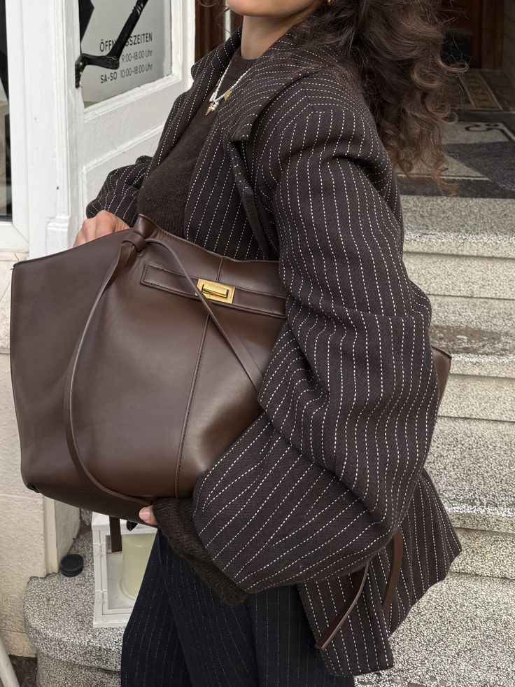 Gerda Shopper Leather Shopper Bag - Structured Large Tote - Image 11