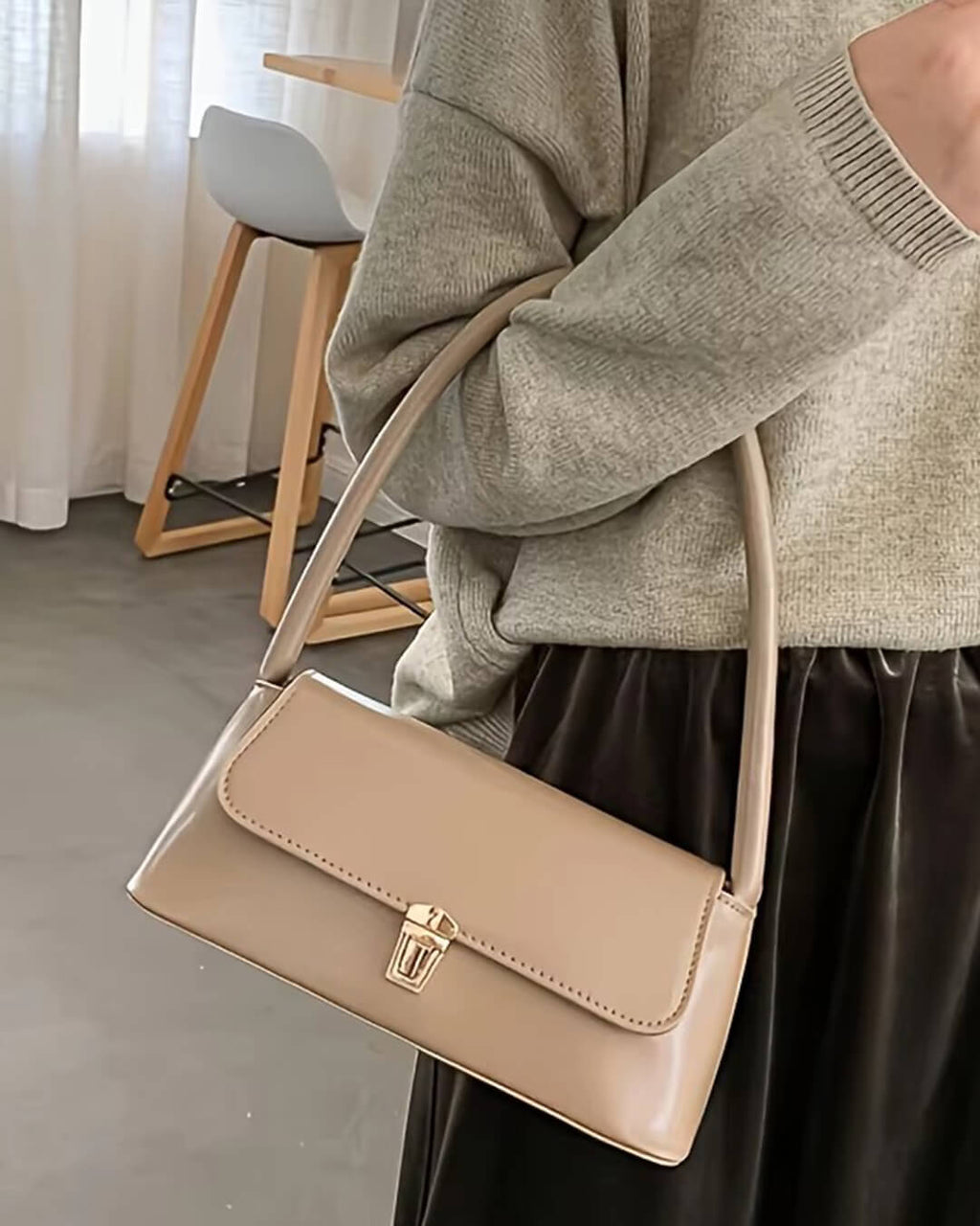 Tally Leather Shoulder Bag - Women's Everyday Handbag - Image 4
