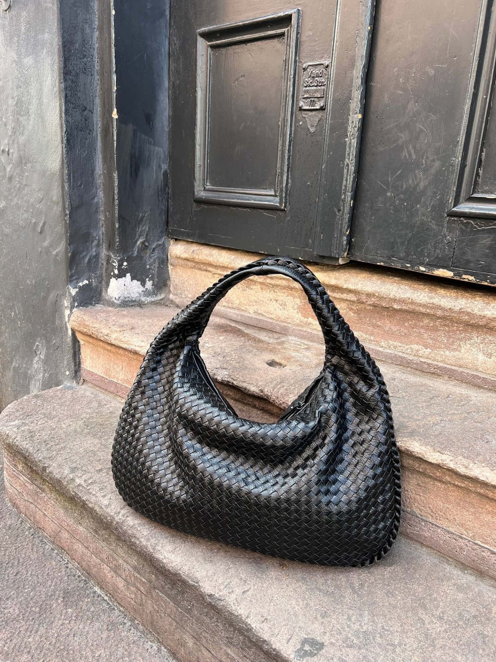 Woven Bag XL Oversized Woven Handbag - Lattice Detail Everyday Tote - Image 3