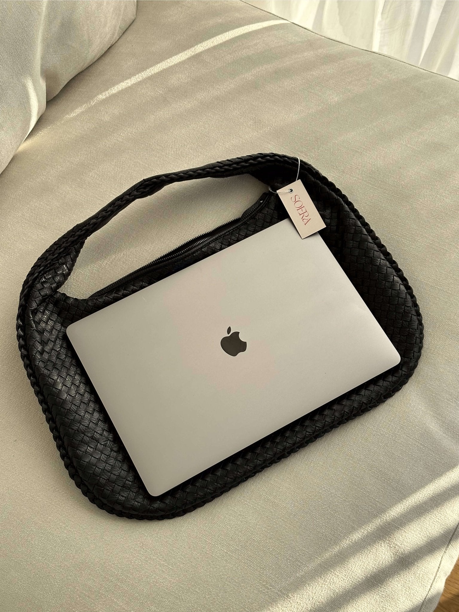 Woven Bag XL Oversized Woven Handbag - Lattice Detail Everyday Tote - Image 4