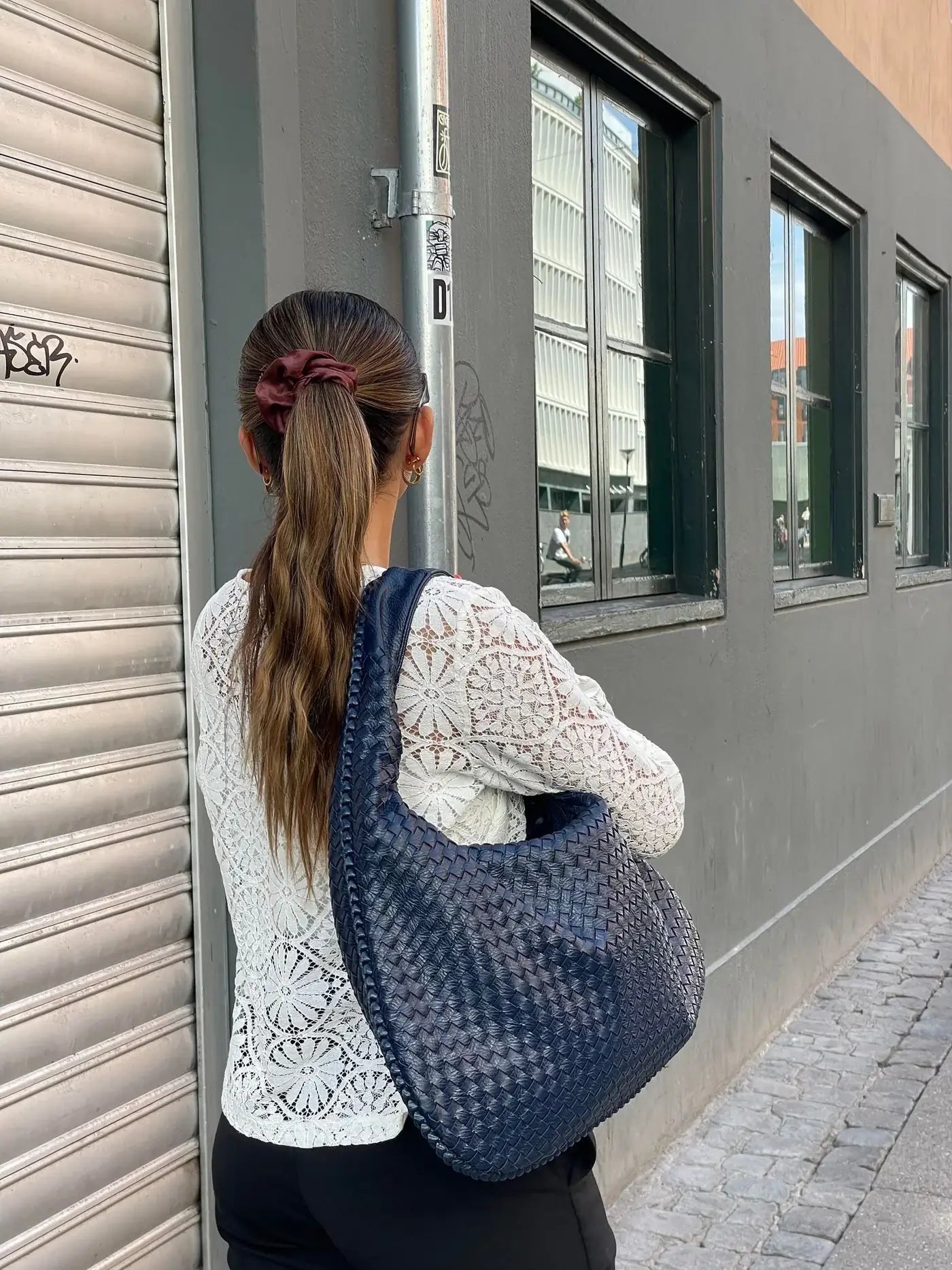 Woven Bag XL Oversized Woven Handbag - Lattice Detail Everyday Tote - Image 36