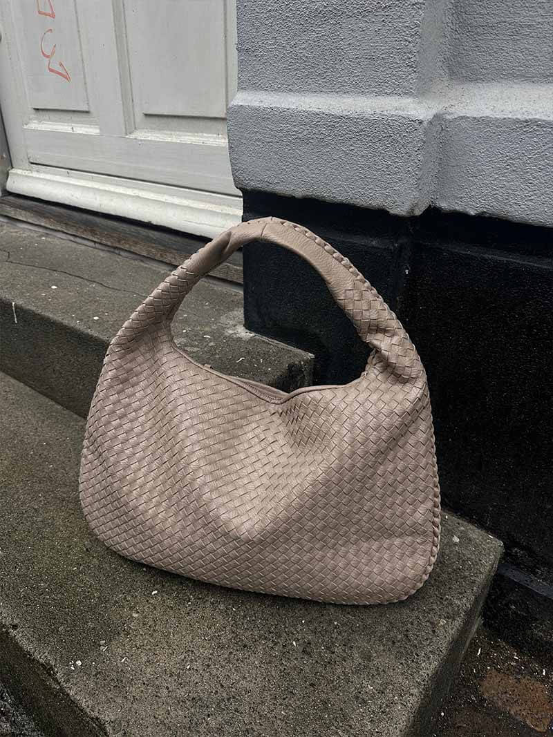 Woven Bag XL Oversized Woven Handbag - Lattice Detail Everyday Tote - Image 16