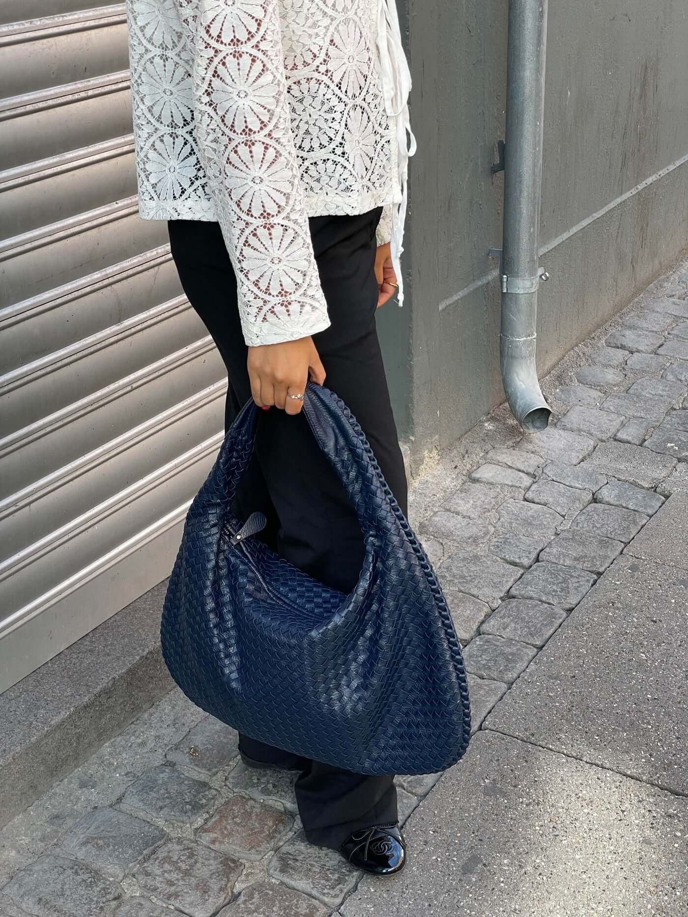 Woven Bag XL Oversized Woven Handbag - Lattice Detail Everyday Tote - Image 28