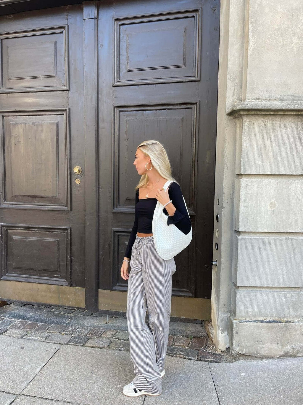 Woven Bag XL Oversized Woven Handbag - Lattice Detail Everyday Tote - Image 27