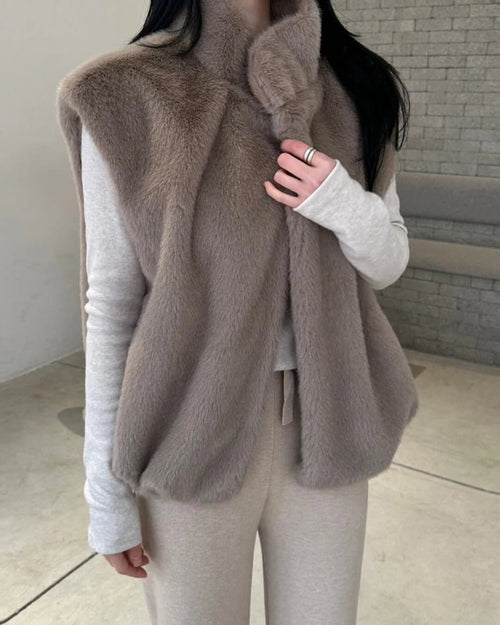 Amalia High Neck Faux Fur Vest - Women's Fall and Winter Outerwear - Image 2