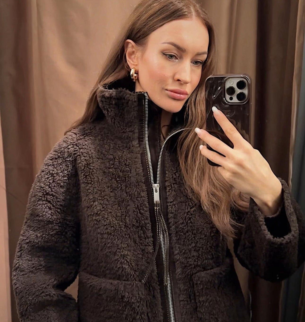 Carol Stand Collar Faux Fur Jacket - Women's Fall and Winter Outerwear - Image 3