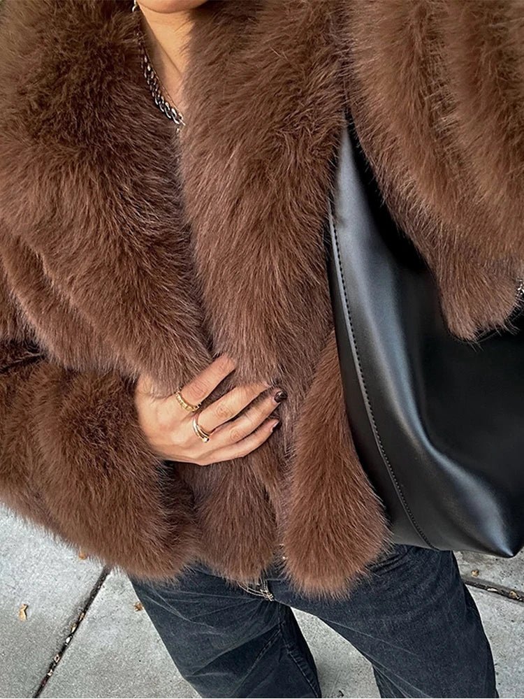 Elsa Short Faux Fur Coat - Women's Fall and Winter Outerwear - Image 3