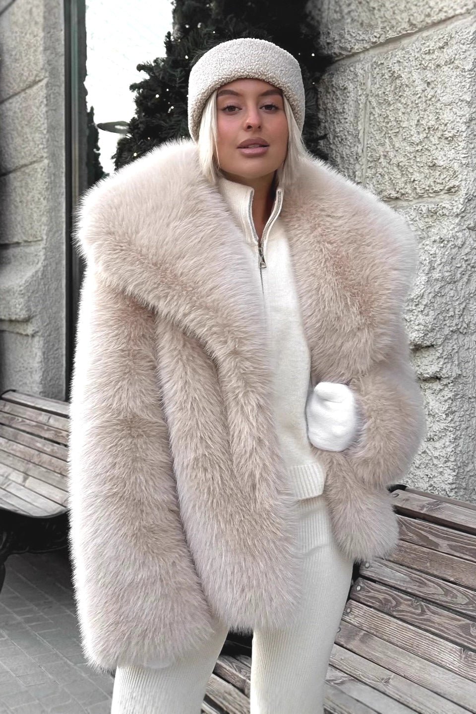 Emilie Puffy Collar Faux Fur Coat - Women's Fall and Winter Outerwear - Image 4