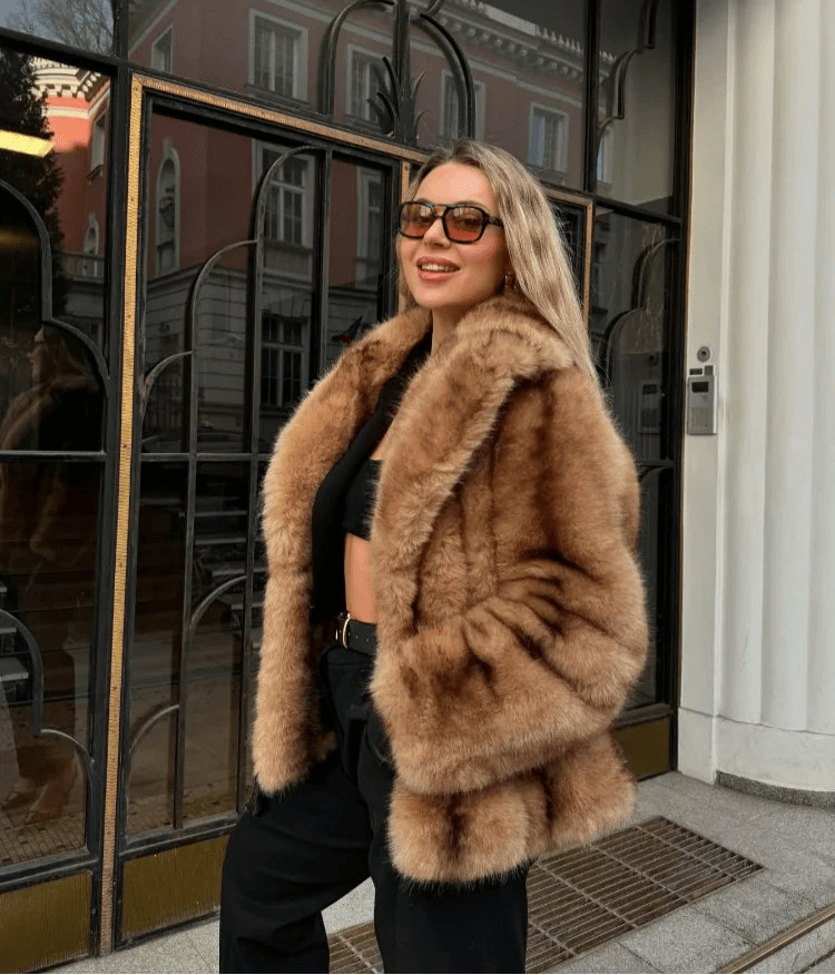 Fiona Brown Faux Fur Coat - Soft Wide-Waisted Jacket with Turn-Down Collar - Image 4