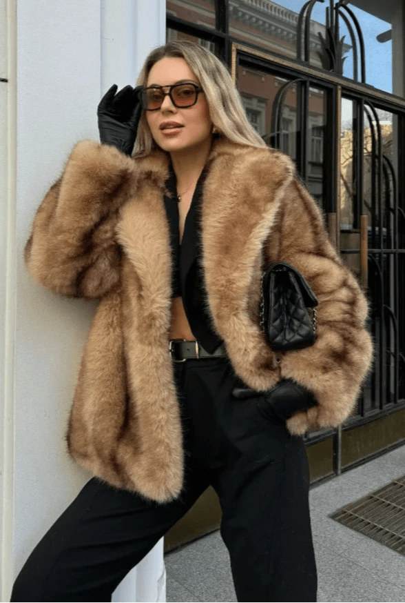 Fiona Brown Faux Fur Coat - Soft Wide-Waisted Jacket with Turn-Down Collar - Image 3