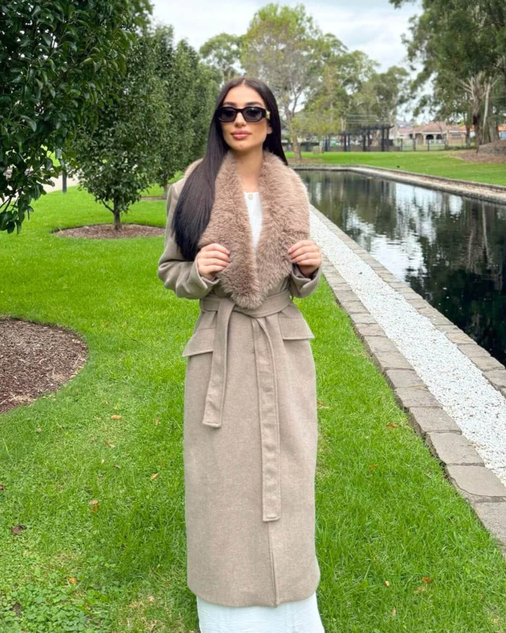 Flora Faux Fur Collar Maxi Coat - Women's Fall and Winter Outerwear - Image 2