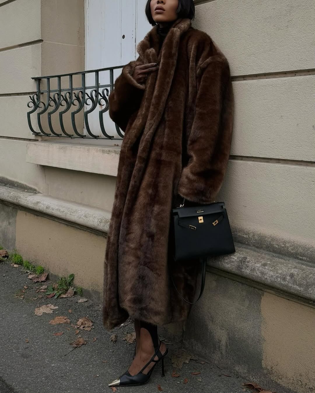Lucie Women's Brown Faux Fur Maxi Coat - Long Winter Coat - Image 5