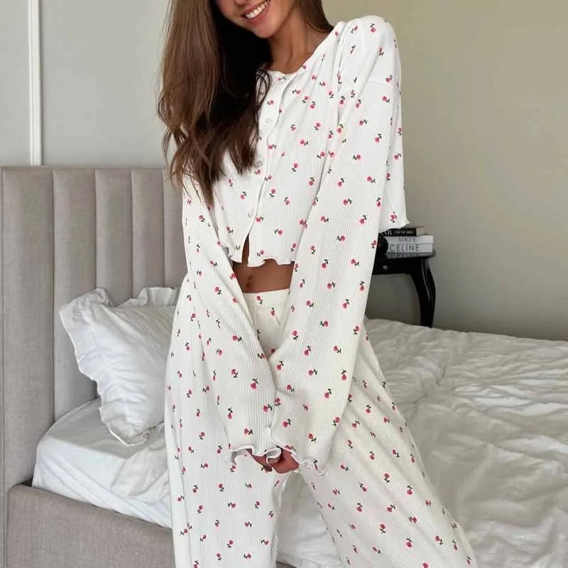 Aiza Long Sleeve Floral Pajama Set - Women's Coordinated Two-Piece Outfit - Image 2