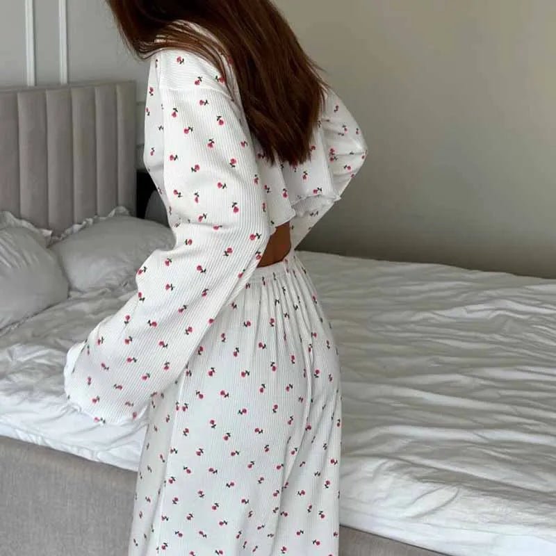 Aiza Long Sleeve Floral Pajama Set - Women's Coordinated Two-Piece Outfit - Image 4