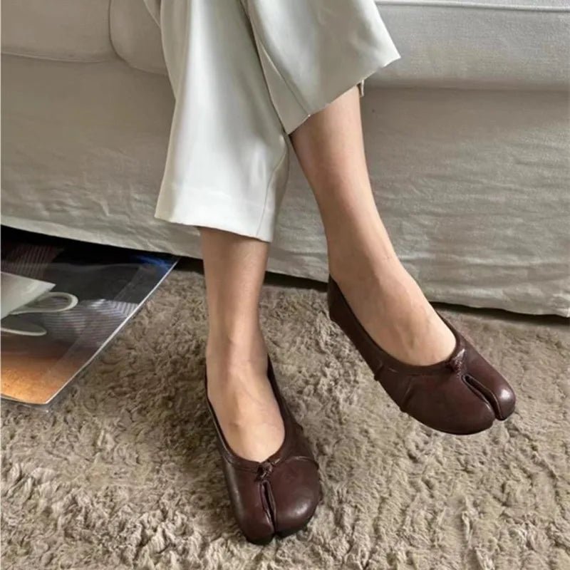 Bianca Vegan Leather Tabi Mules - Slip-On Split-Toe Flat Mules - Image 7