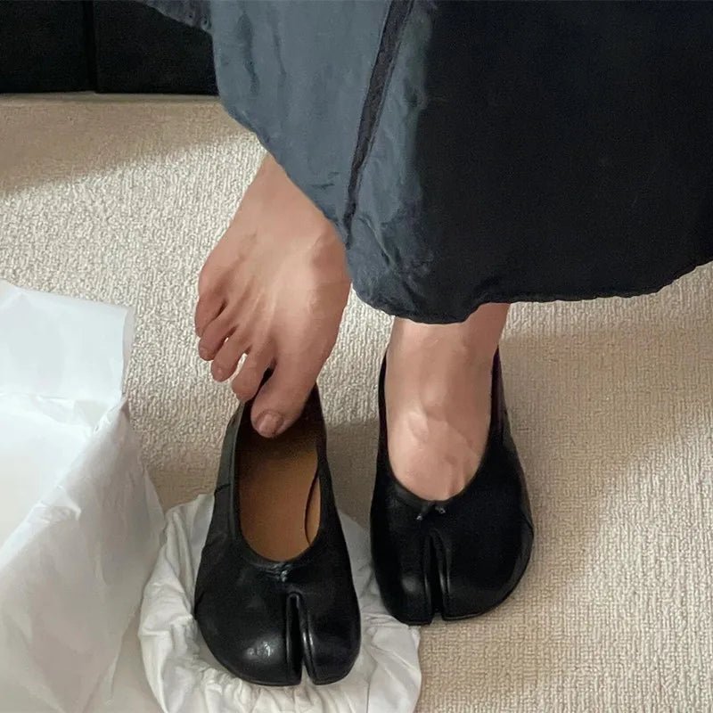 Bianca Vegan Leather Tabi Mules - Slip-On Split-Toe Flat Mules - Image 3