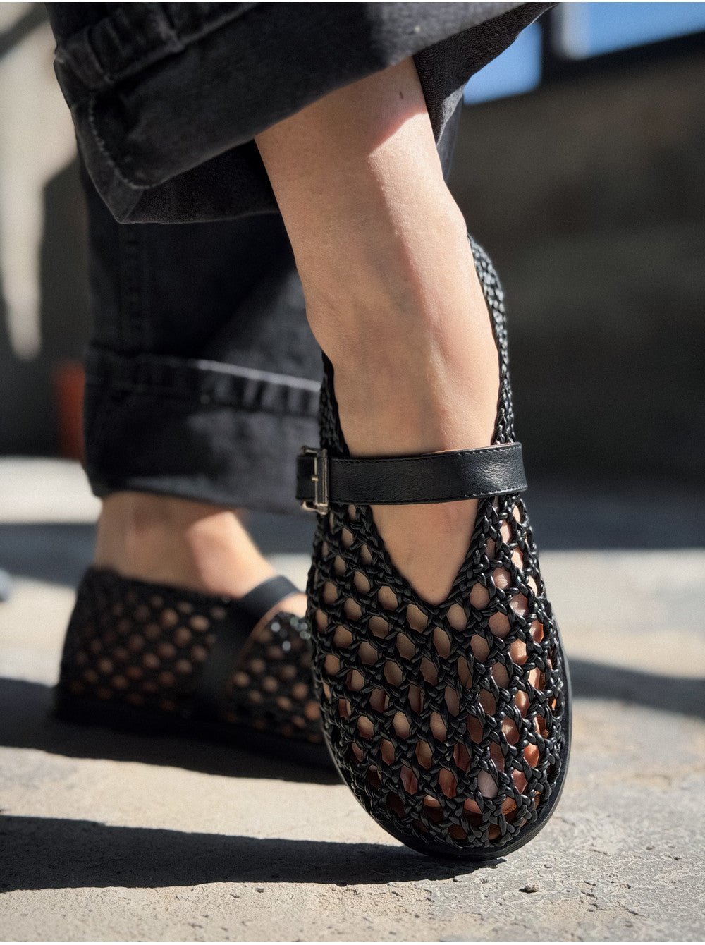 Bianca Comfortable Closed Toe Summer Sandals - Woven Hollow Out Flats - Image 4