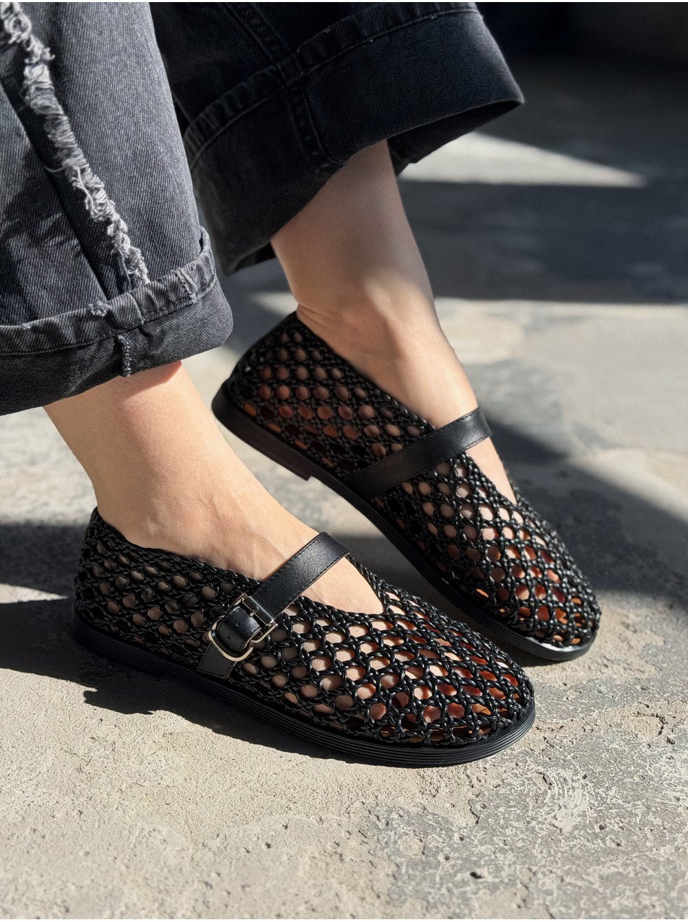 Bianca Comfortable Closed Toe Summer Sandals - Woven Hollow Out Flats - Image 2