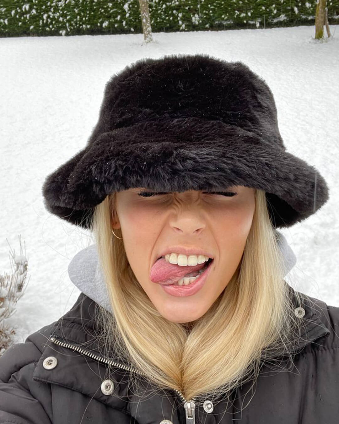 Pauleen Women's Fluffy Bucket Hat - Warm Faux Fur Winter Fisherman Hat - Image 6