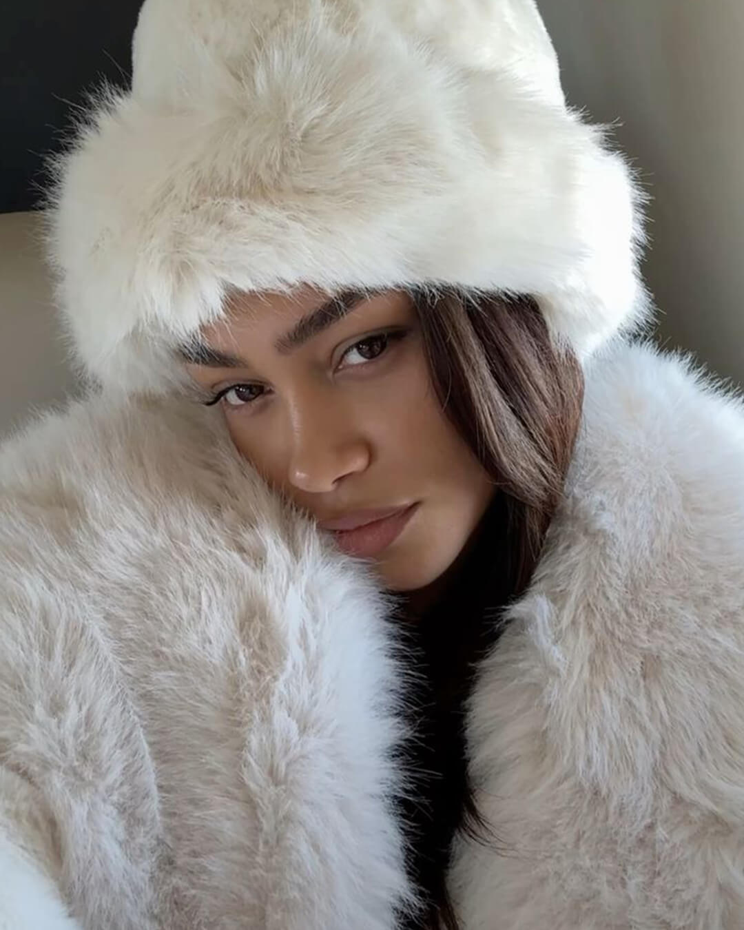 Tracy Women's Faux Fur Hat - Fluffy Winter Beanie for Cold Weather - Image 9
